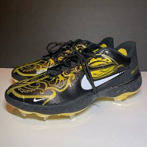 Size 11 Men’s Nike Baseball Cleats Metal new